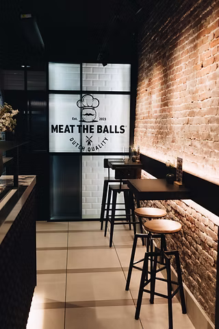 Indonesische — Bal, satésaus, pinda, atjar.